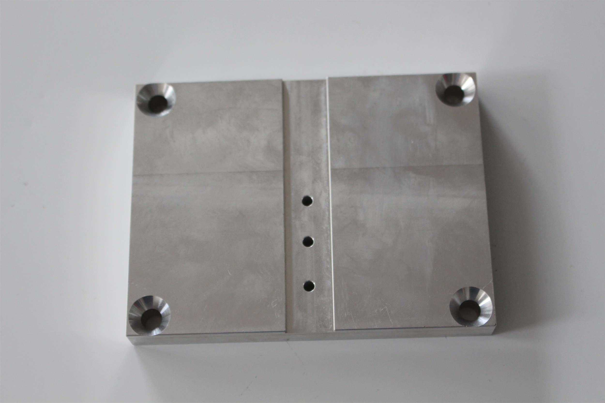 CNC machined parts image
